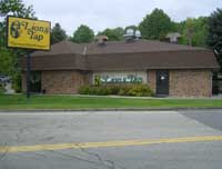 Lions Tap<br> Family Restaurant from front