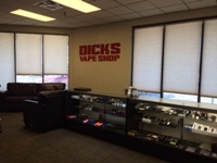 Dick's Vape Shop from front