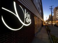 Kindee Thai from front